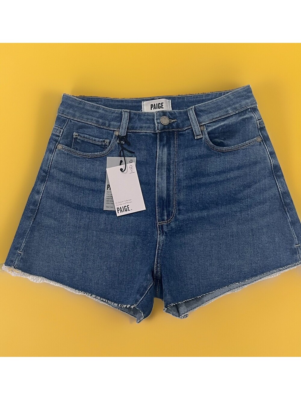 $179 PAIGE Margot Denim VIENNESE 2.5โ SHORTS Size 24